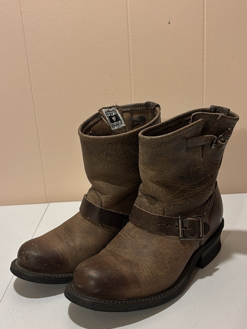 Frye Veronica Distressed Brown Leather Short Boots Size 7M